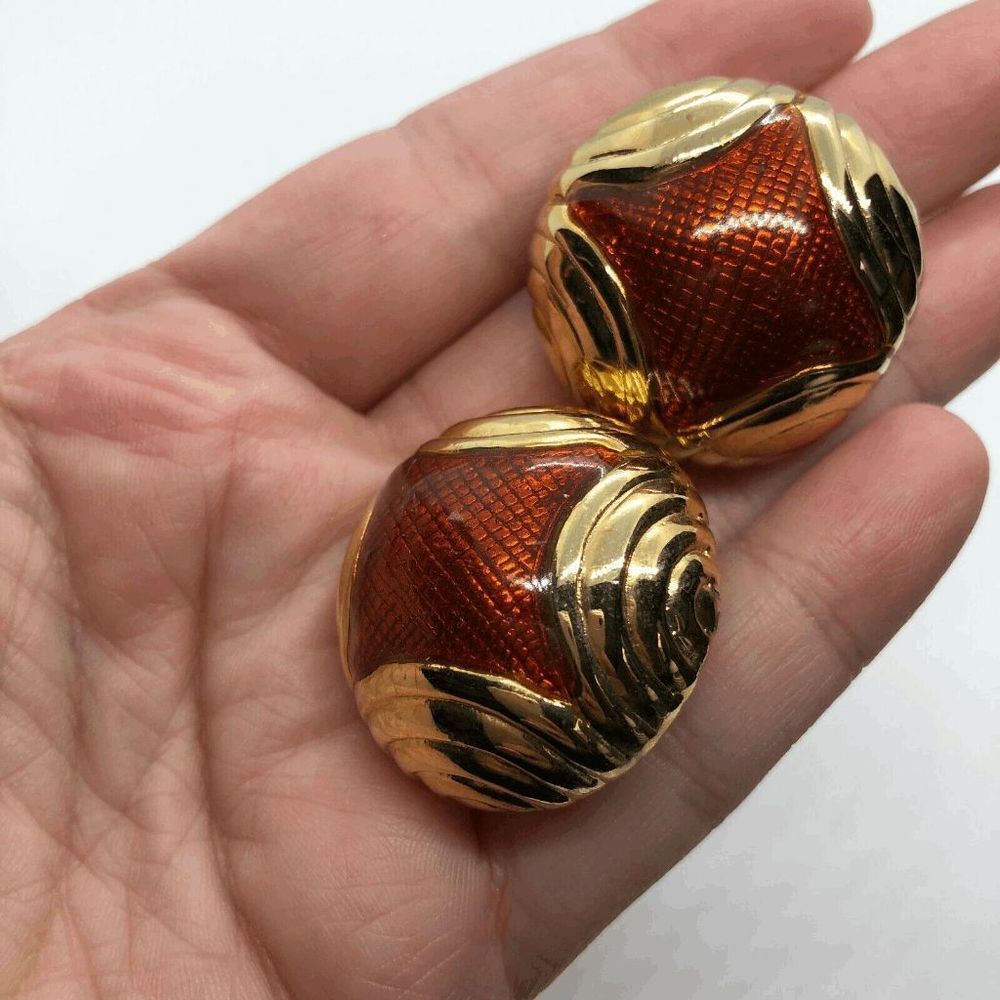 Stunning Chunky Vintage BLANCA Gold Tone Clip On Dome Statement Earrings - Picture 6 of 7